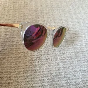 Illesteva Mademoiselle sunglasses with case and microfiber pouch Illesteva | Accessories | Illesteva Mademoiselle Sunglasses  main image 2
